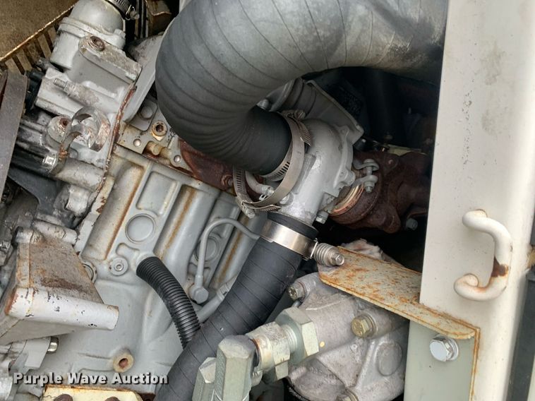 image for item KX9785 2013 Multiquip Whisperwatt DH-04801  generator