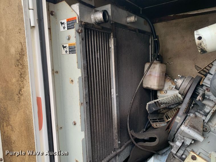 image for item KX9785 2013 Multiquip Whisperwatt DH-04801  generator