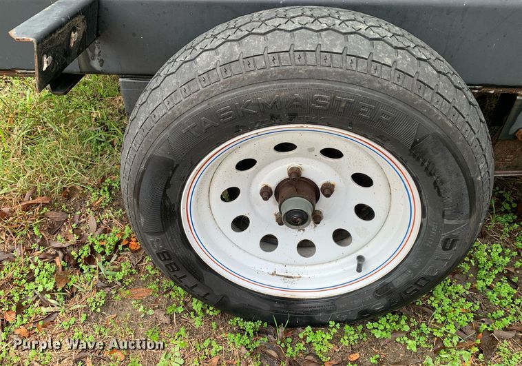 image for item KX9785 2013 Multiquip Whisperwatt DH-04801  generator