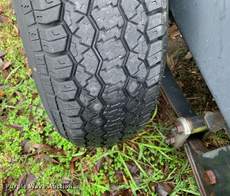 image for item KX9785 2013 Multiquip Whisperwatt DH-04801  generator