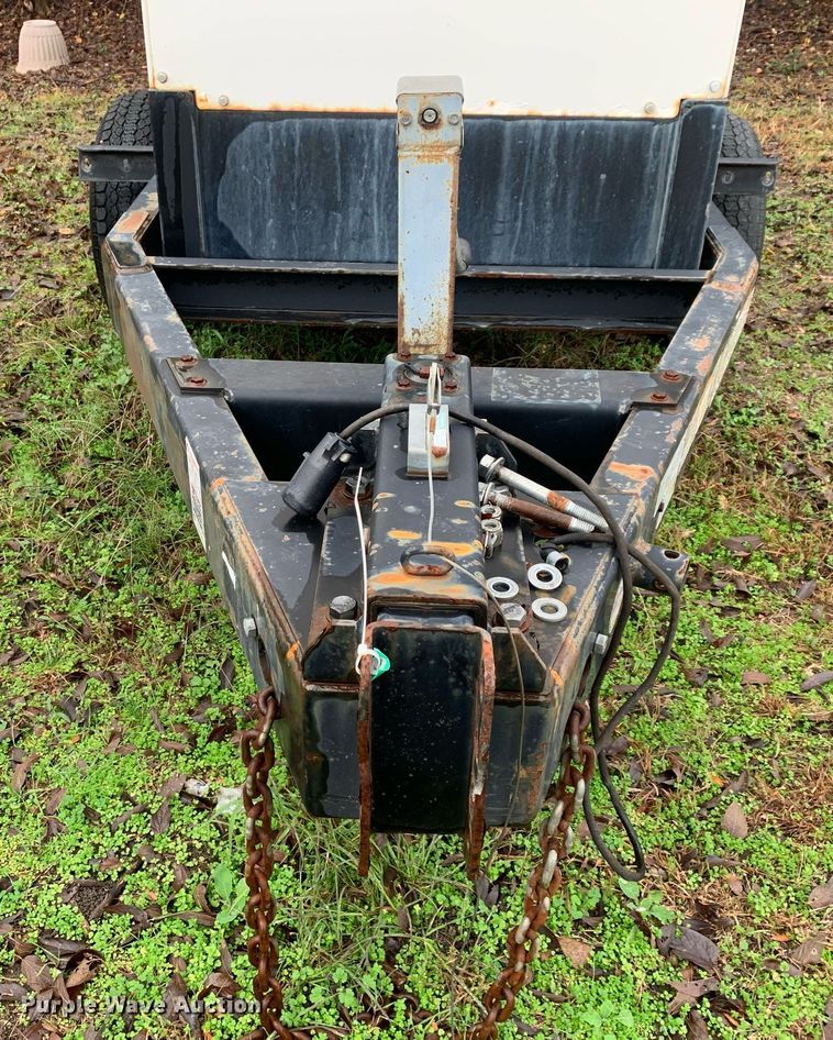 image for item KX9785 2013 Multiquip Whisperwatt DH-04801  generator