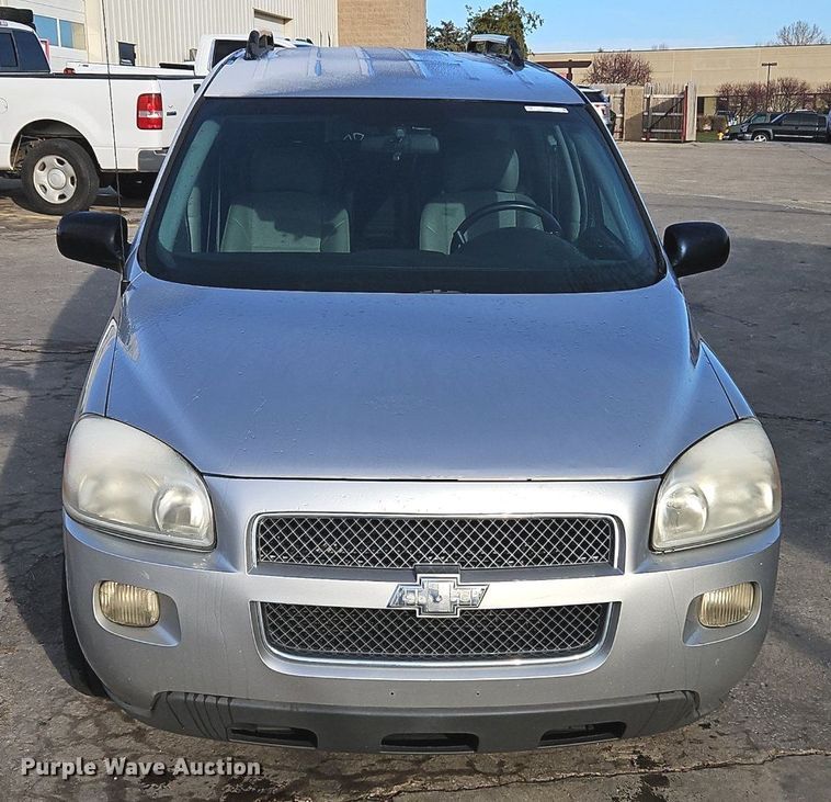 image for item LB9711 2008 Chevrolet Uplander LT  van