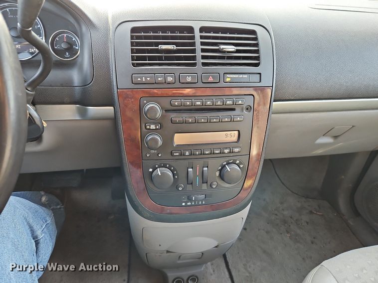 image for item LB9711 2008 Chevrolet Uplander LT  van