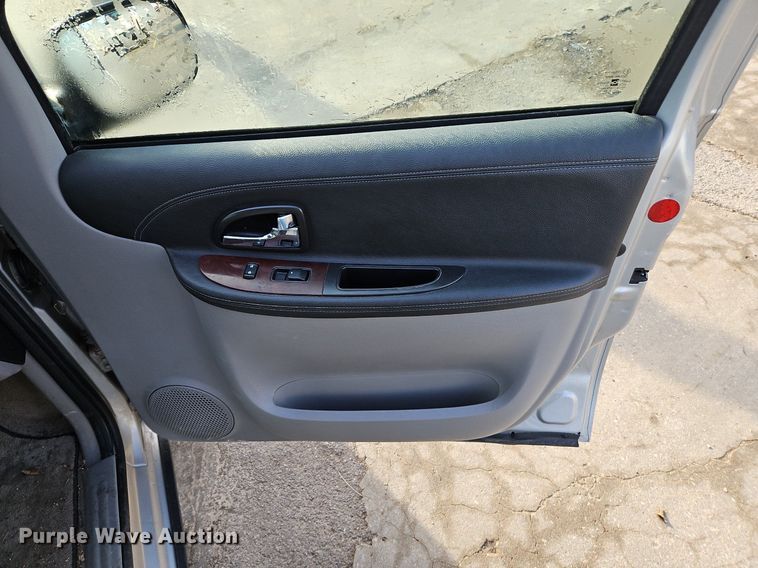 image for item LB9711 2008 Chevrolet Uplander LT  van