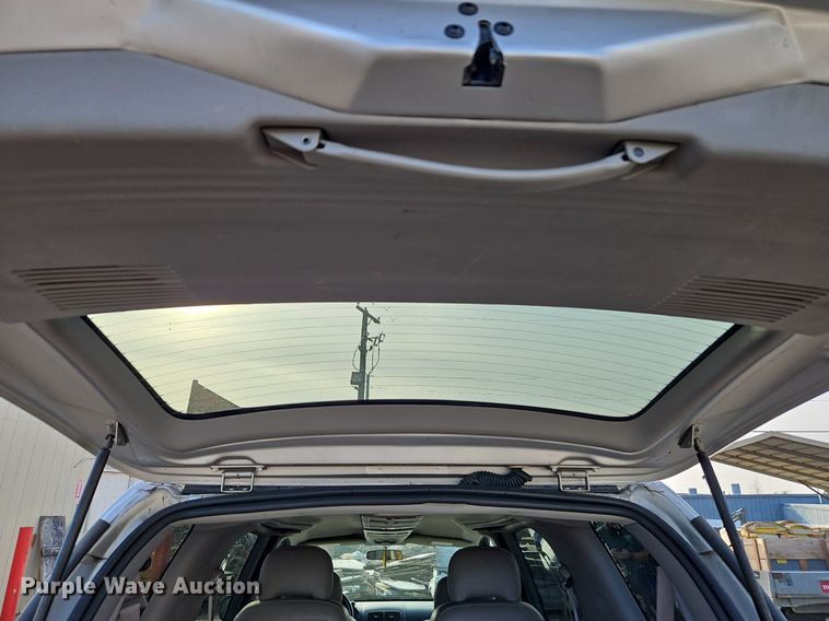 image for item LB9711 2008 Chevrolet Uplander LT  van