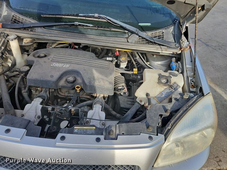 image for item LB9711 2008 Chevrolet Uplander LT  van