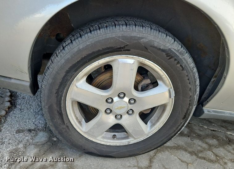 image for item LB9711 2008 Chevrolet Uplander LT  van