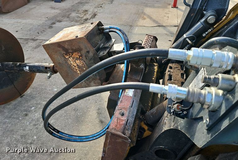 image for item LB9712 Lowe 1650FH  skid steer auger