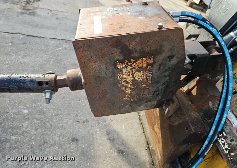 image for item LB9712 Lowe 1650FH  skid steer auger