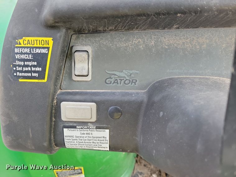 image for item LC9505 2013 John Deere 825E Gator  utility vehicle