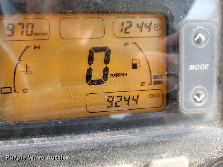 image for item LC9505 2013 John Deere 825E Gator  utility vehicle