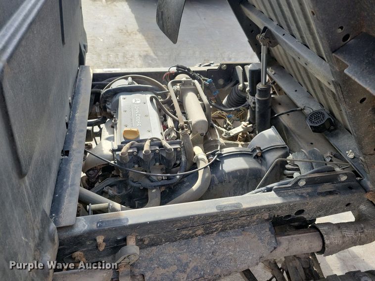 image for item LC9505 2013 John Deere 825E Gator  utility vehicle