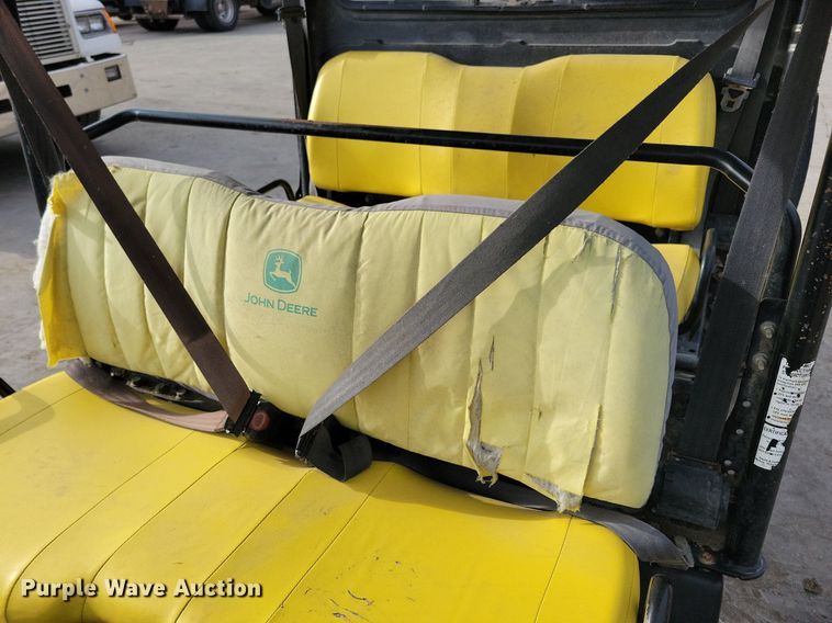 image for item LC9505 2013 John Deere 825E Gator  utility vehicle