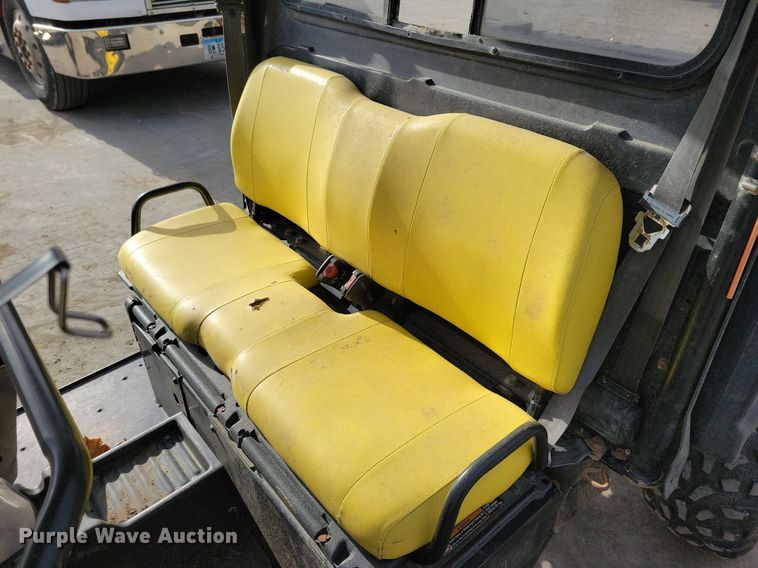 image for item LC9505 2013 John Deere 825E Gator  utility vehicle