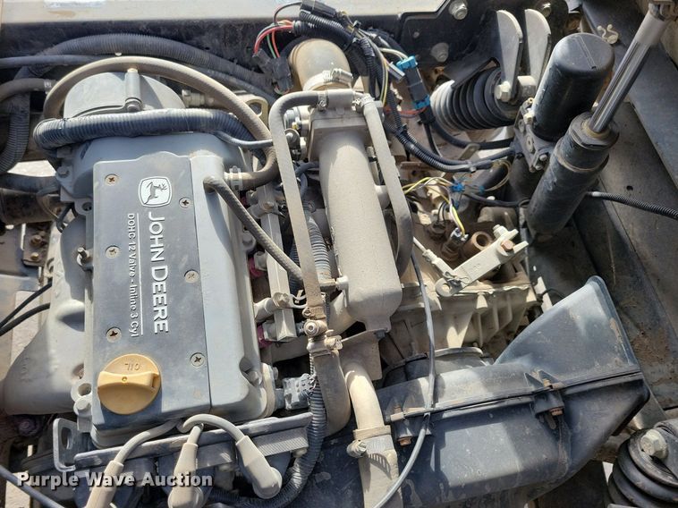 image for item LC9505 2013 John Deere 825E Gator  utility vehicle