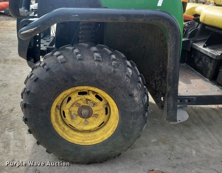 image for item LC9505 2013 John Deere 825E Gator  utility vehicle