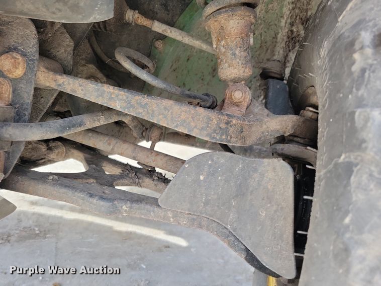 image for item LC9505 2013 John Deere 825E Gator  utility vehicle