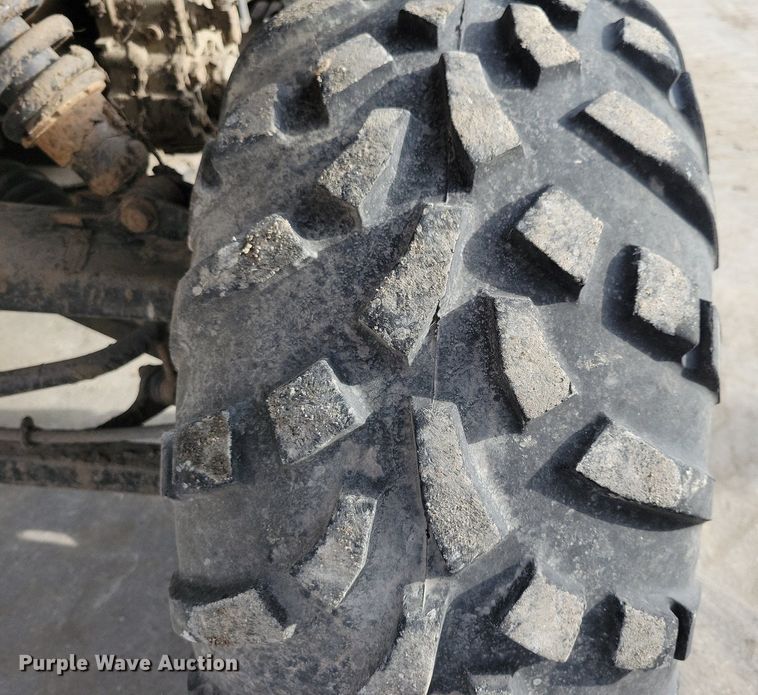 image for item LC9505 2013 John Deere 825E Gator  utility vehicle