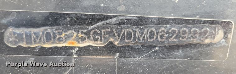 image for item LC9505 2013 John Deere 825E Gator  utility vehicle