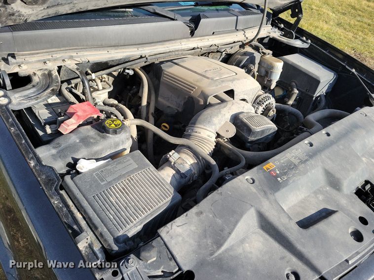 image for item LC9506 2011 GMC Sierra 1500  Ext. Cab pickup truck