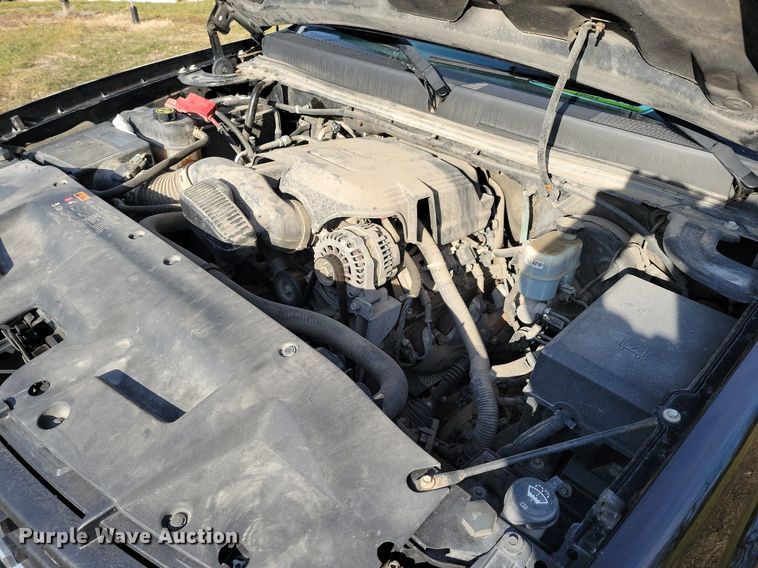 image for item LC9506 2011 GMC Sierra 1500  Ext. Cab pickup truck