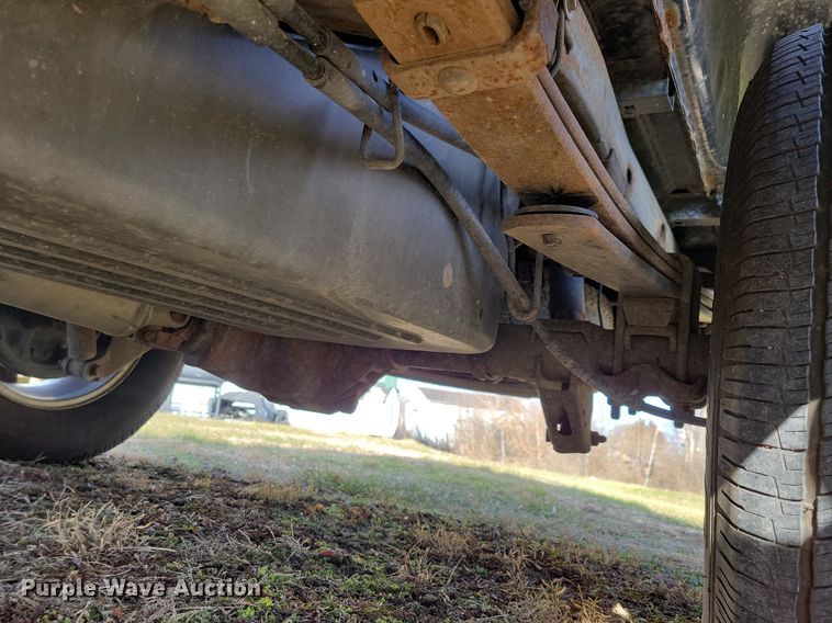 image for item LC9506 2011 GMC Sierra 1500  Ext. Cab pickup truck