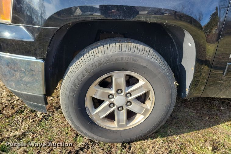 image for item LC9506 2011 GMC Sierra 1500  Ext. Cab pickup truck