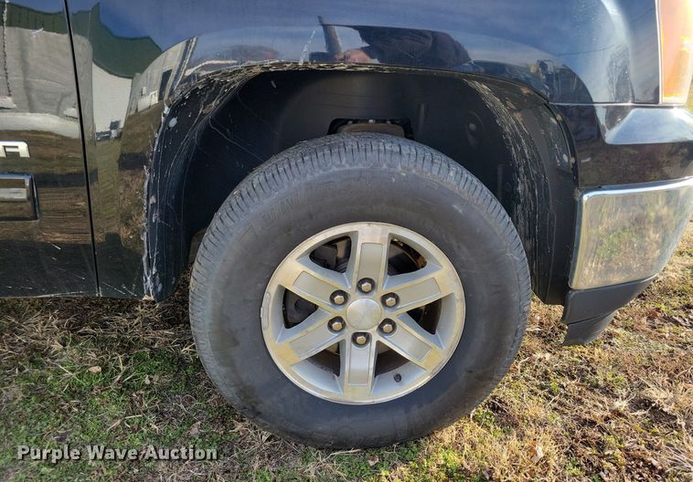 image for item LC9506 2011 GMC Sierra 1500  Ext. Cab pickup truck