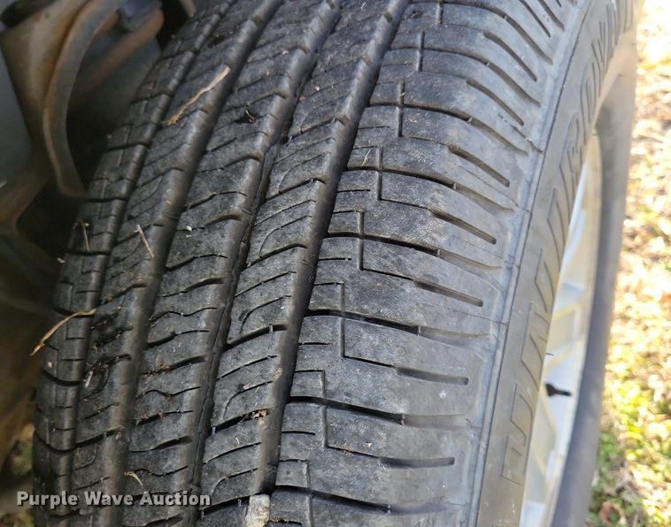 image for item LC9506 2011 GMC Sierra 1500  Ext. Cab pickup truck