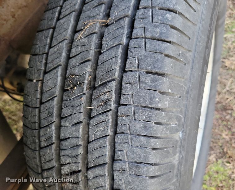 image for item LC9506 2011 GMC Sierra 1500  Ext. Cab pickup truck