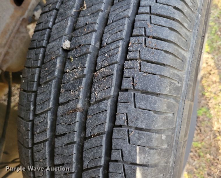 image for item LC9506 2011 GMC Sierra 1500  Ext. Cab pickup truck