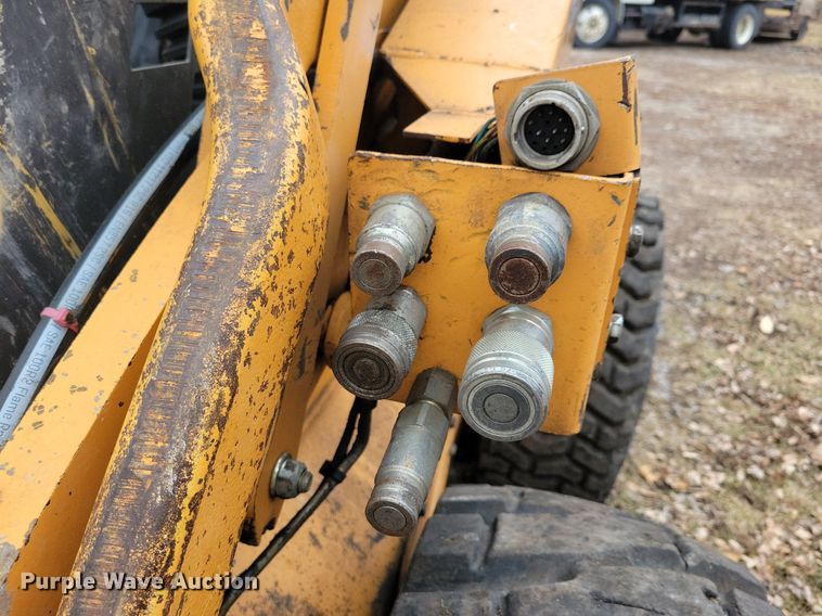 image for item LC9511 2005 Case 450  skid steer loader