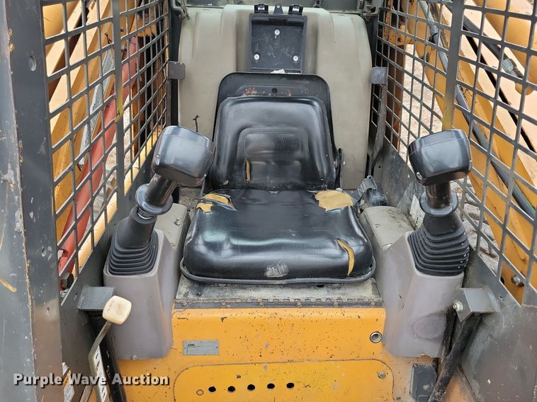 image for item LC9511 2005 Case 450  skid steer loader