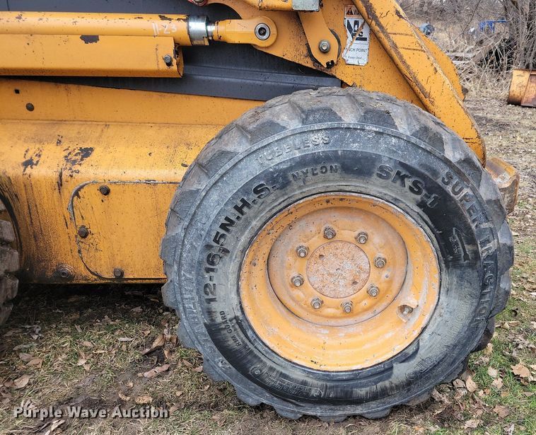 image for item LC9511 2005 Case 450  skid steer loader