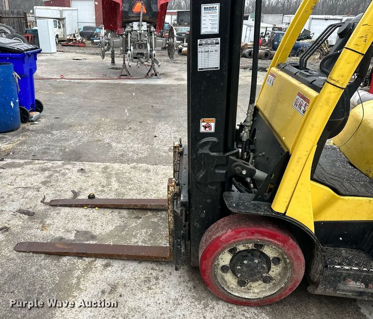 image for item LH9043 Hyster S50FT  forklift