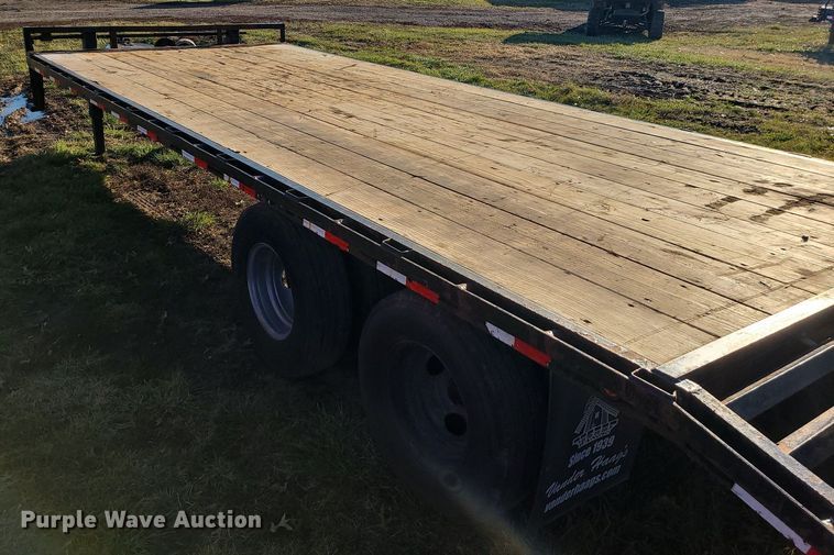 image for item LJ9461 2014 Load Trail  equipment trailer