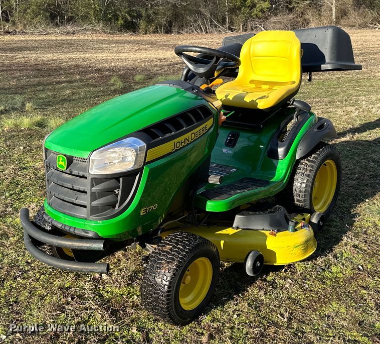 image for item LK9695 2019 John Deere E170  lawn mower