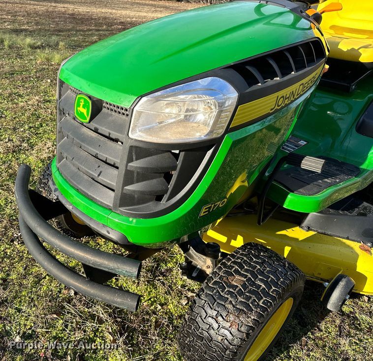 image for item LK9695 2019 John Deere E170  lawn mower