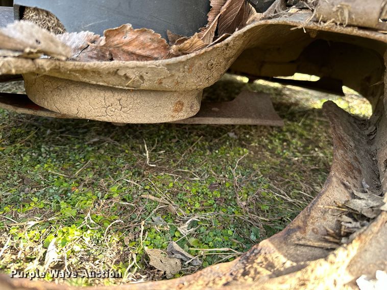 image for item LK9700 Husqvarna YTH2348  lawn mower