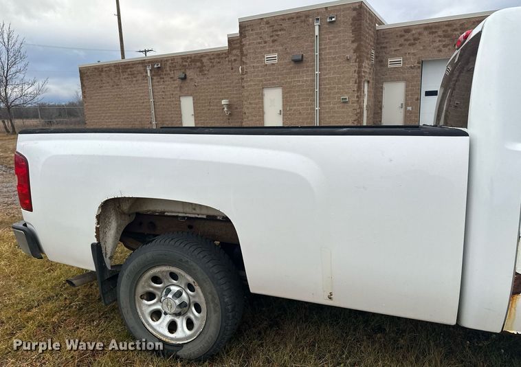 image for item LO9448 2010 Chevrolet Silverado 1500  pickup truck