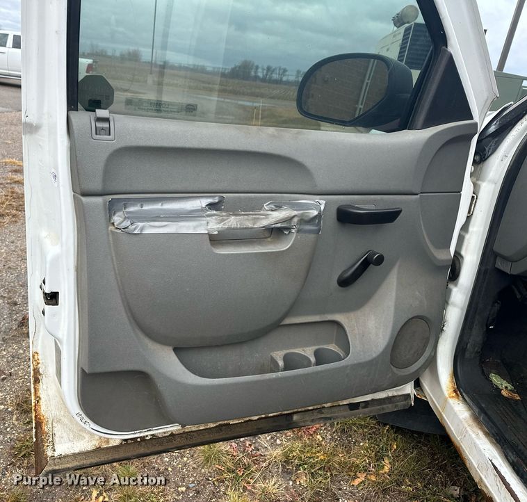 image for item LO9448 2010 Chevrolet Silverado 1500  pickup truck