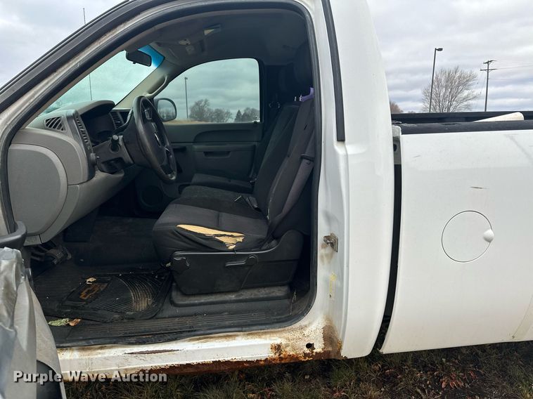 image for item LO9448 2010 Chevrolet Silverado 1500  pickup truck