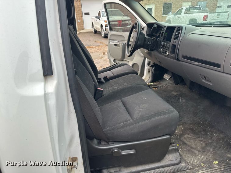 image for item LO9448 2010 Chevrolet Silverado 1500  pickup truck