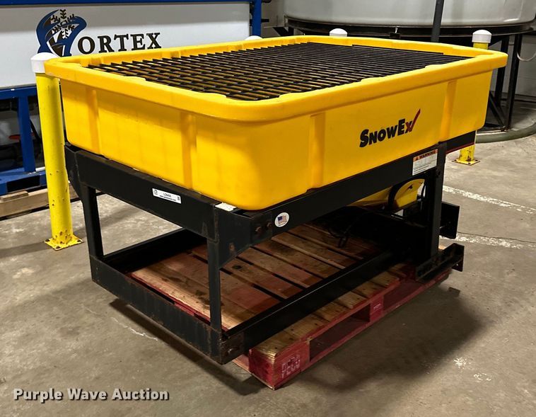 image for item LO9456 SnowEx  Vee Pro 6000 spreader