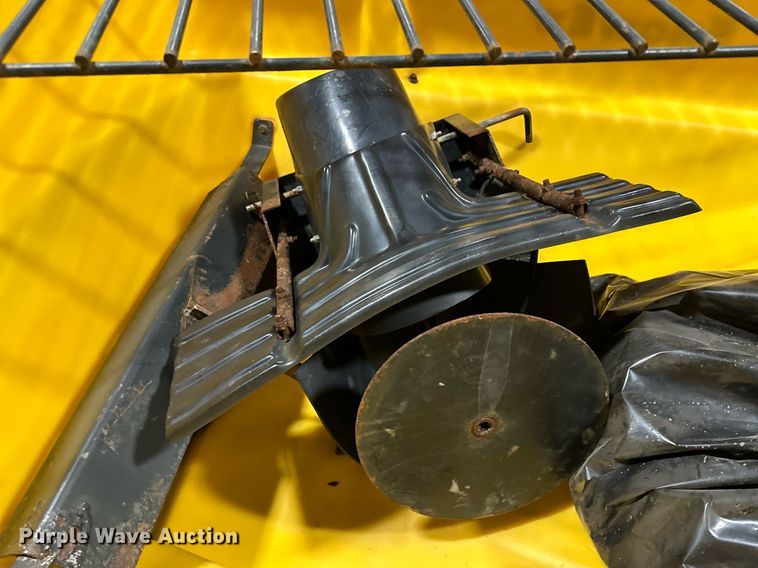 image for item LO9456 SnowEx  Vee Pro 6000 spreader