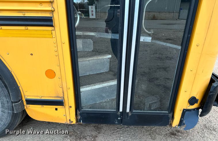 image for item LO9462 2011 Blue Bird All American FE  school bus