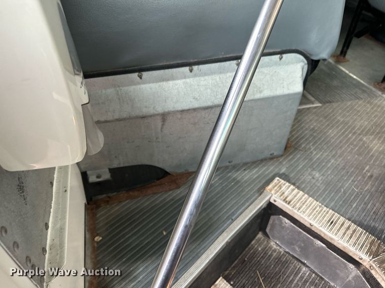 image for item LO9462 2011 Blue Bird All American FE  school bus