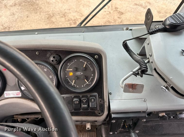 image for item LO9462 2011 Blue Bird All American FE  school bus