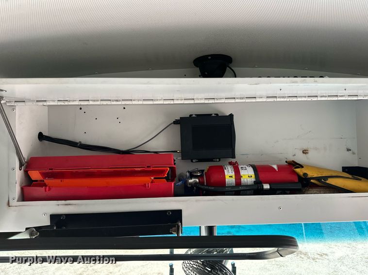 image for item LO9462 2011 Blue Bird All American FE  school bus