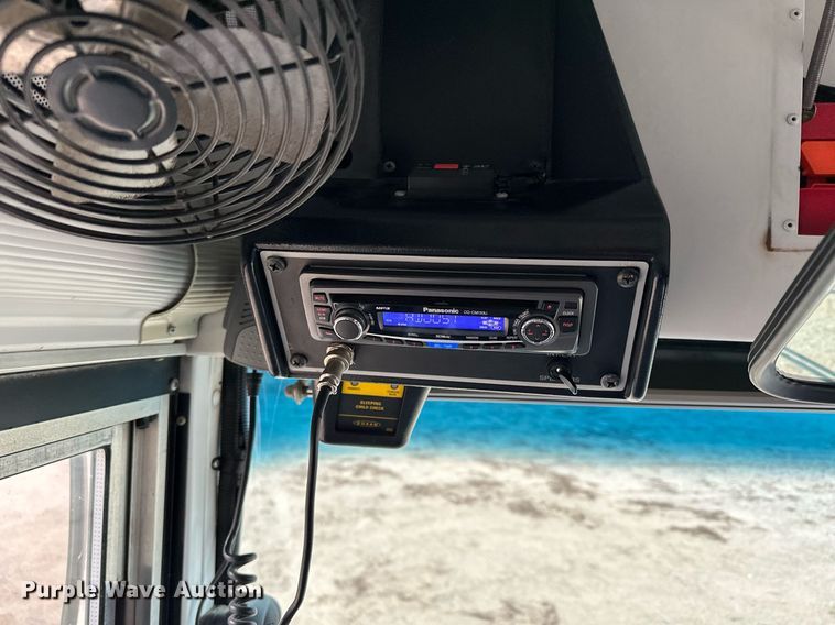 image for item LO9462 2011 Blue Bird All American FE  school bus